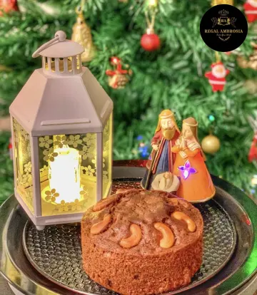 Ra regal christmas plum cake
